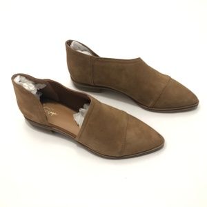 Crown Vintage Praline Suede
